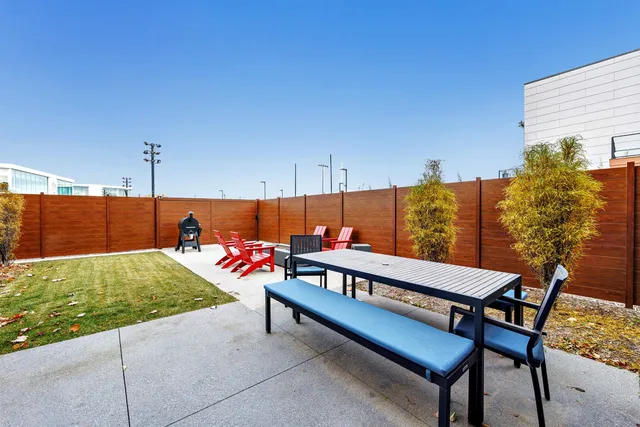 $1,629,900 | 1144 Brookwood Drive, Green Bay, WI 54304