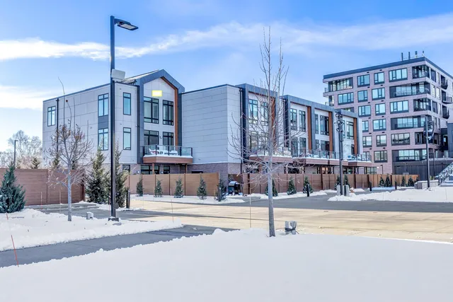 $1,629,900 | 1144 Brookwood Drive, Green Bay, WI 54304