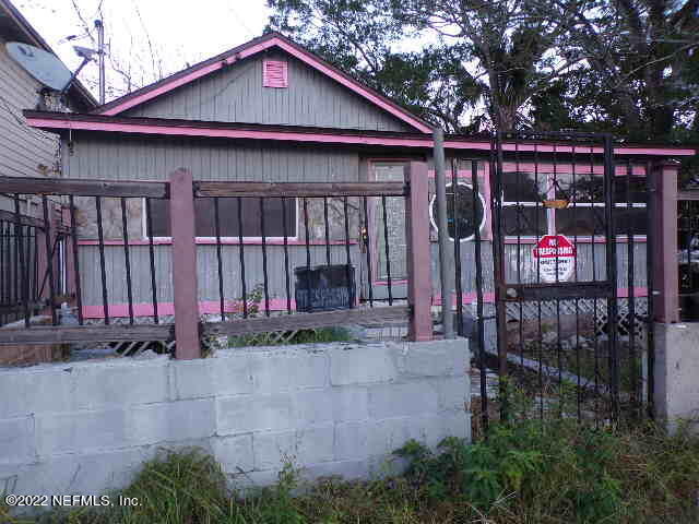 3319 Myrtle Ave North  