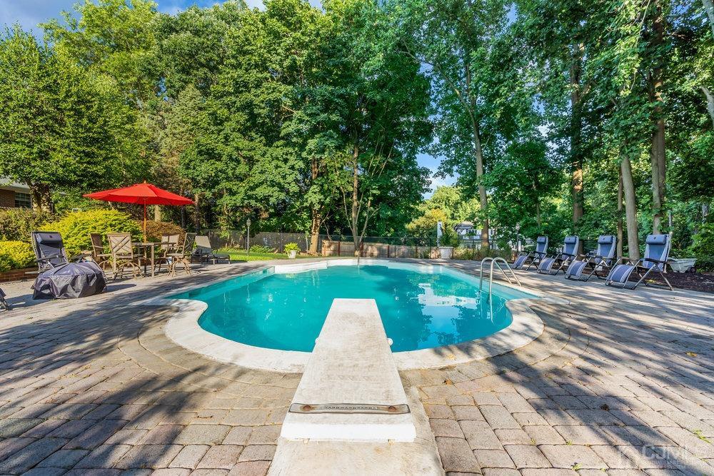 11 Stoney Brook Road Holmdel, NJ 07733 - Photo 54 of 60 Gallery Image 54