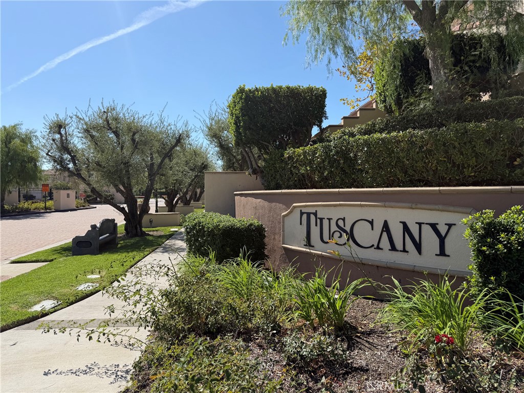 11513 Ghiberti Way Porter Ranch, CA 91326 - Photo 1 of 27 Gallery Image 1