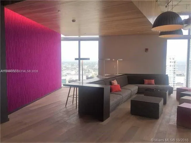 $2,690 | 151 Southeast 1st Street, Unit 3404, Miami, FL 33131