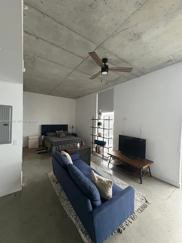 $2,690 | 151 Southeast 1st Street, Unit 3404, Miami, FL 33131