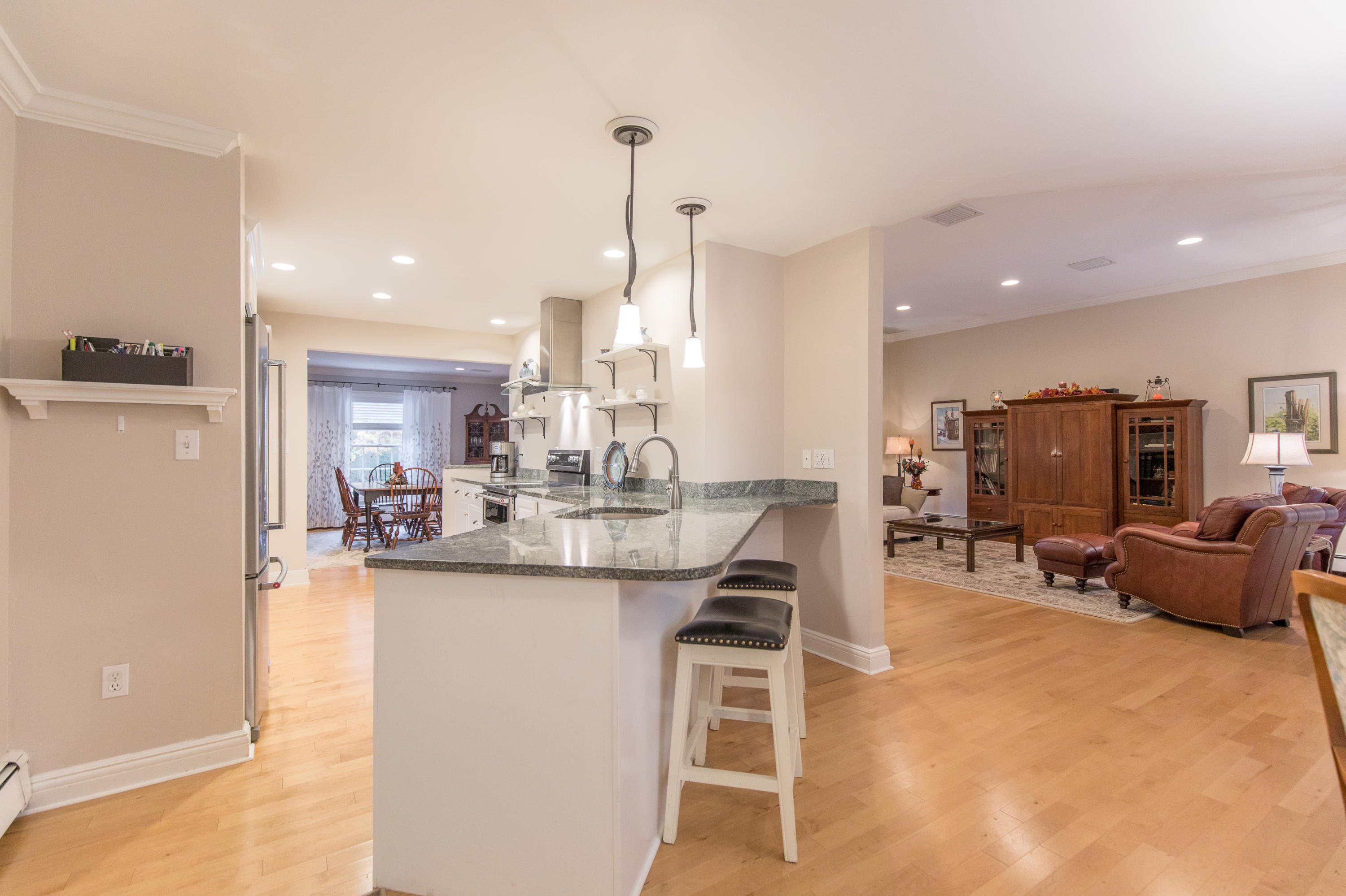 86 Schooner Ridge Road Cumberland, ME 04110 - Photo 14 of 44 86 Schooner Ridge Interiors-10
