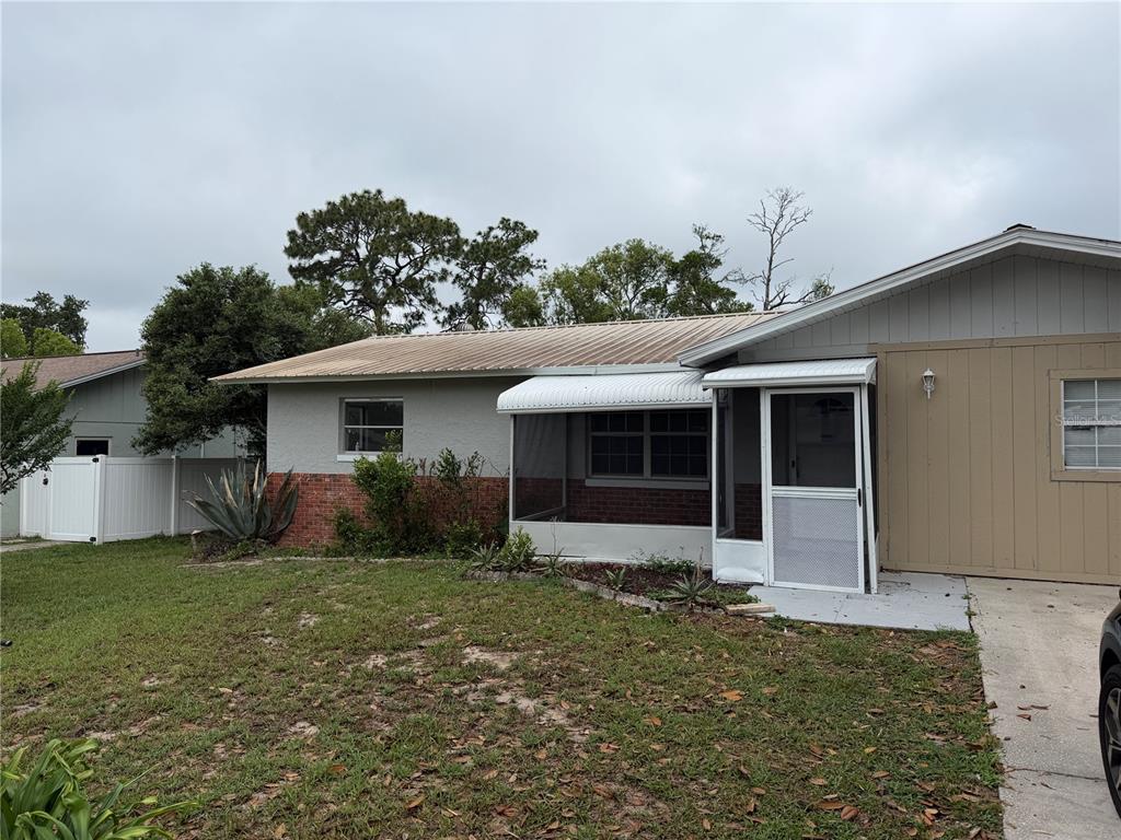 9 Michigan Street Beverly Hills, FL 34465 - Photo 1 of 7