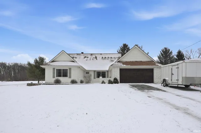 $349,900 | 18416 Lima Road, Huntertown, IN 46748