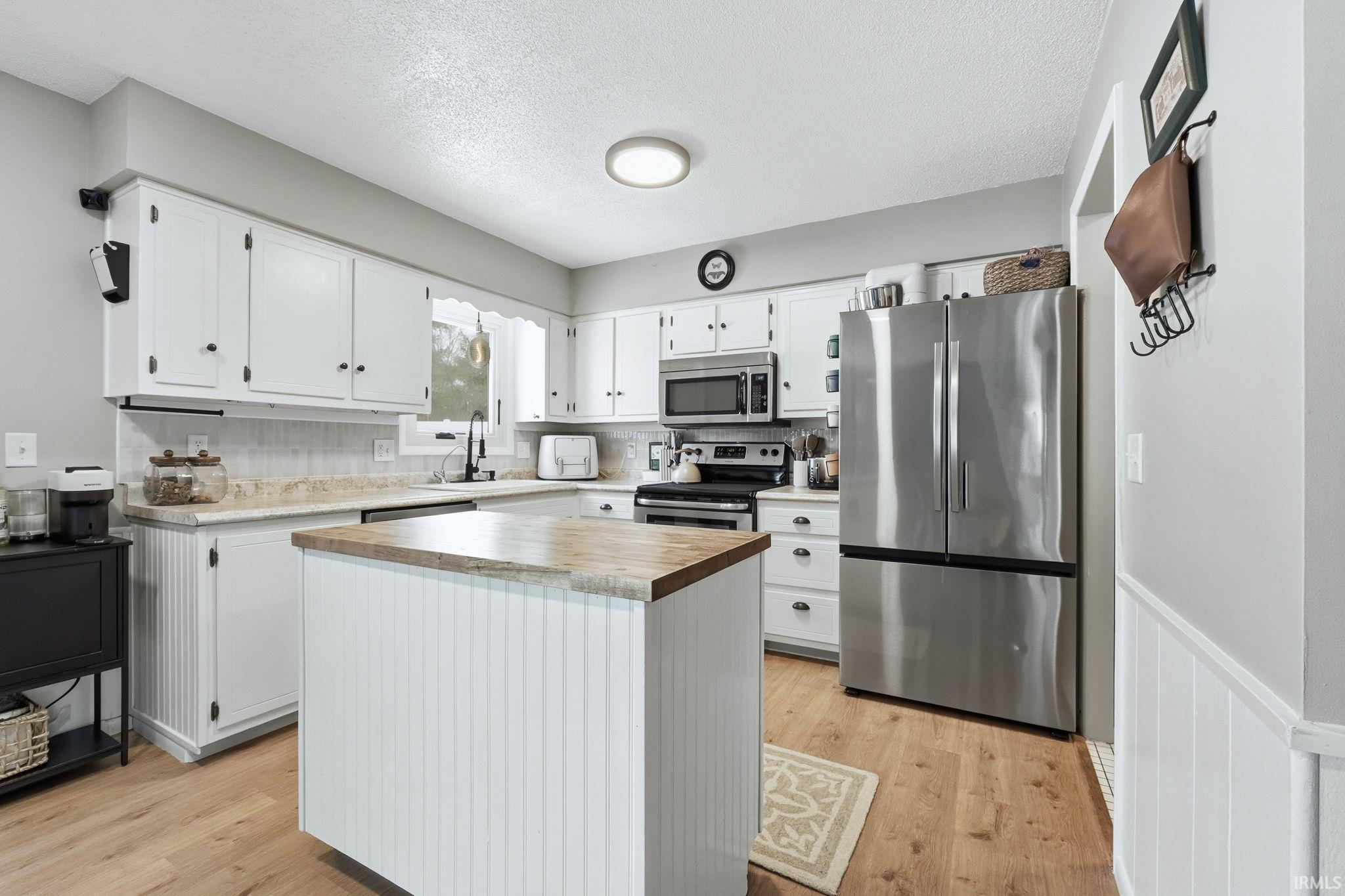 18416 Lima Road Huntertown, IN 46748 - Photo 13 of 36