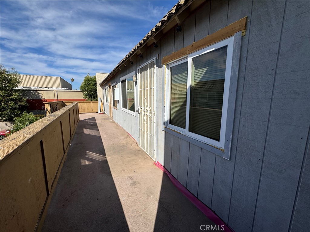 3751 Harvill Lane Riverside, CA 92503 - Photo 10 of 11