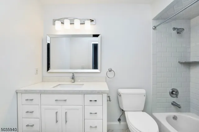 $5,800 | 164 Chateau Thierry Avenue, Unit 164, Madison, NJ 07940