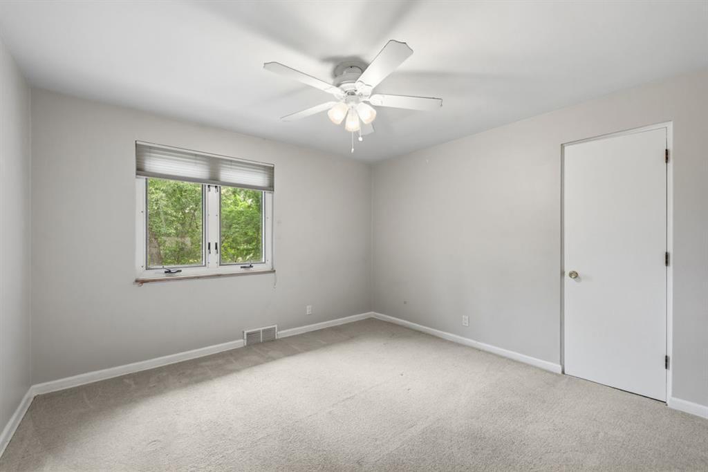 1260 Fox Chapel Road Pittsburgh, PA 15238 - Photo 20 of 40