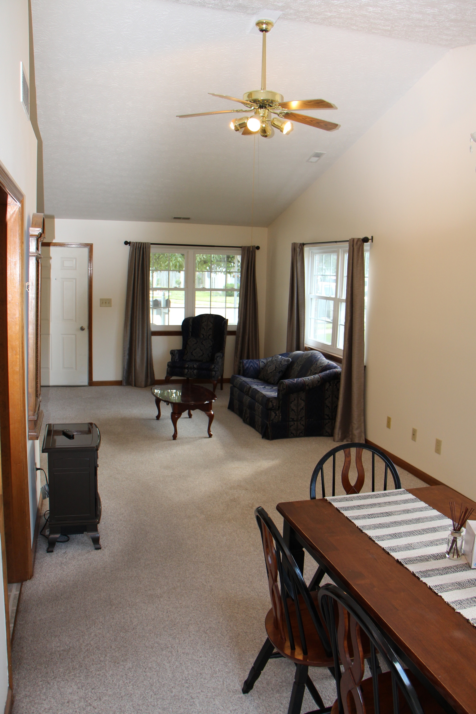 1052 Ina Circle Franklin, IN 46131 - Photo 11 of 24 Gallery Image 11