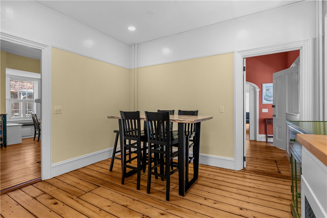 58 2nd Street Newport, RI 02840 - Photo 13 of 39