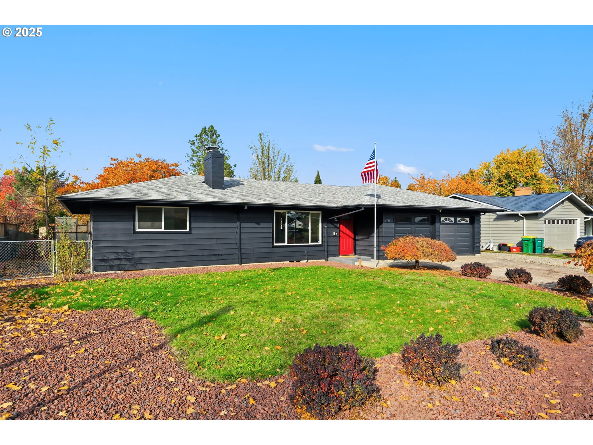 1425 Willamina Avenue Forest Grove, OR 97116 - Photo 33 of 38 a front view of a house with garden