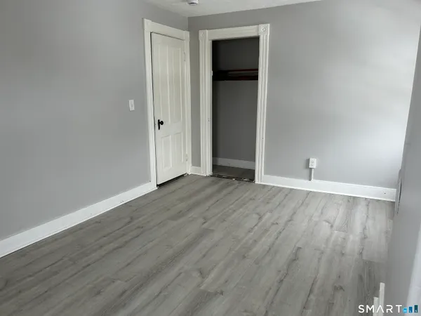 $1,100 | 22 Hawthorne Street, Unit 6, Norwich, CT 06360
