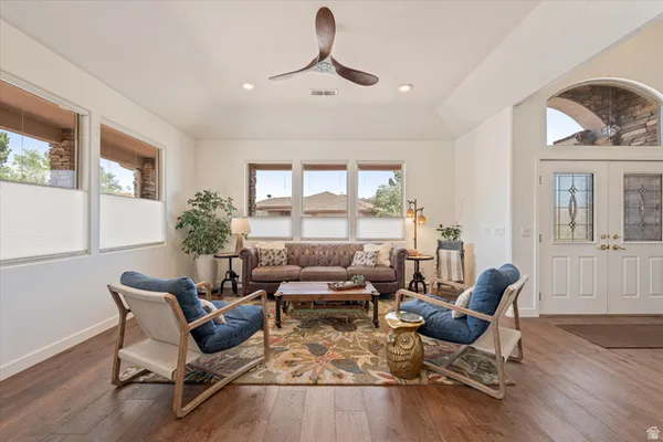 $670,000 | 140 Tuacahn Drive, Unit 30, Ivins, UT 84738