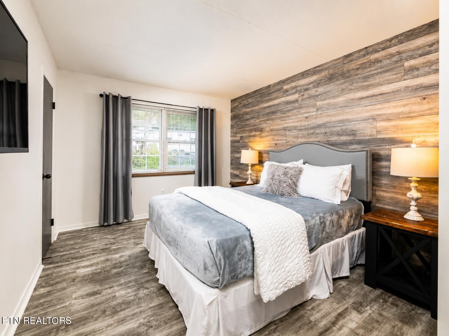 260 Roaring Fork Road, Unit 211 Gatlinburg, TN 37738 - Photo 12 of 17 ChatGPT Image Jun 9, 2026, 10_36_46 AM (