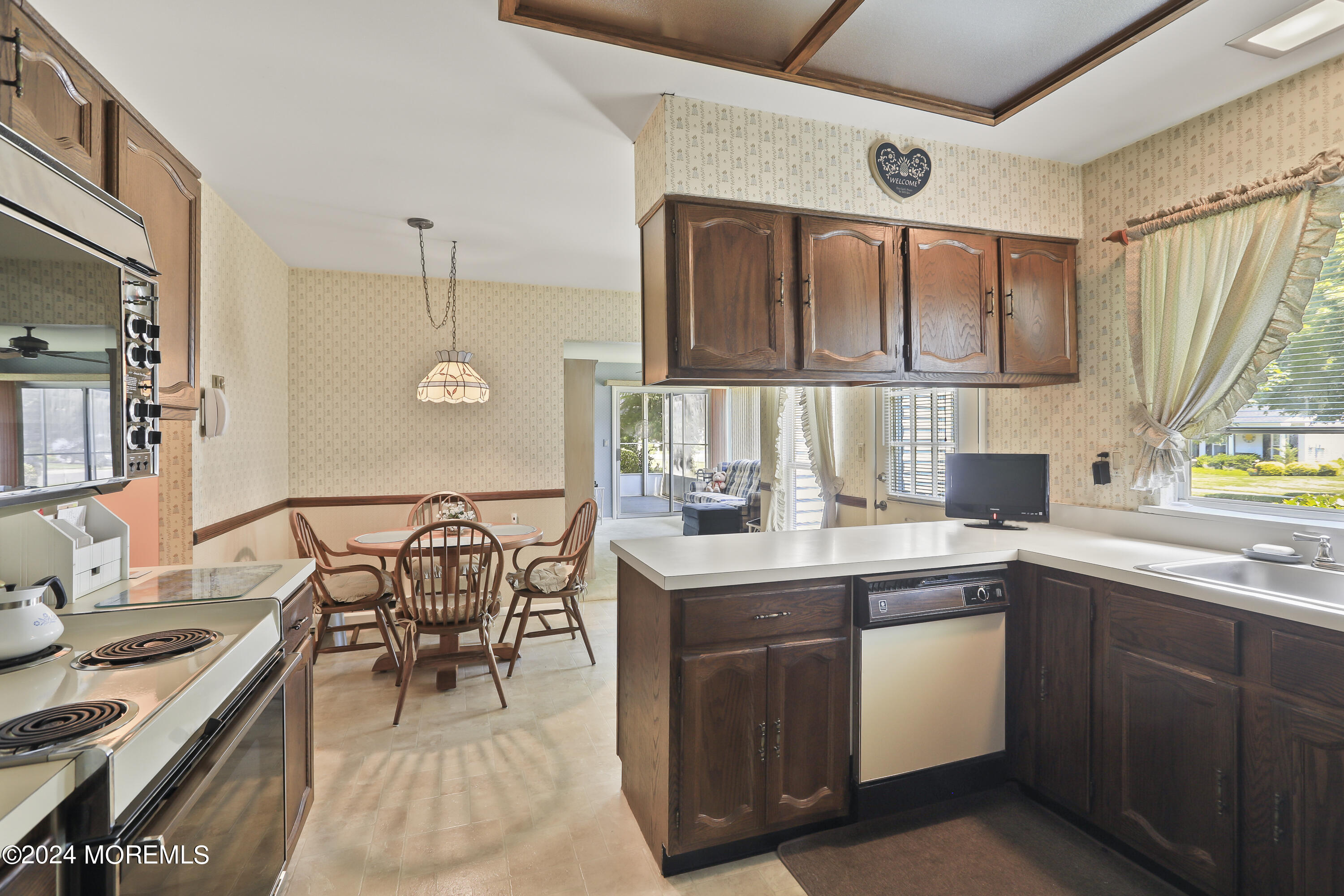 30 Hastings Road Manchester Township, NJ 08759 - Photo 8 of 31 Kitchen