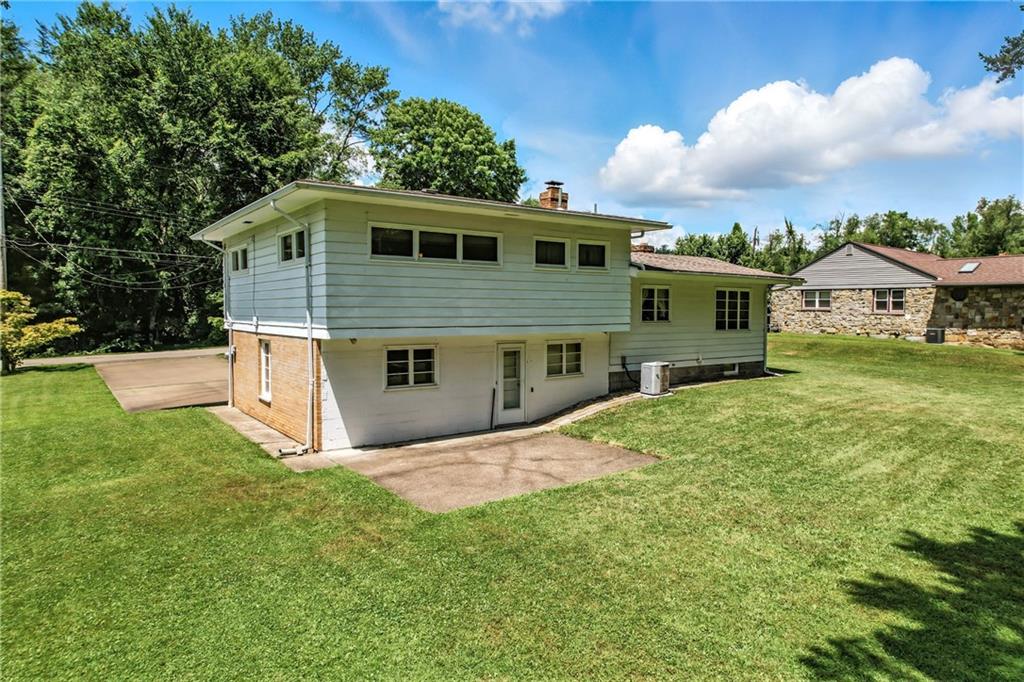 469 Koonce Road Hermitage, PA 16148 - Photo 5 of 38 Gallery Image 5