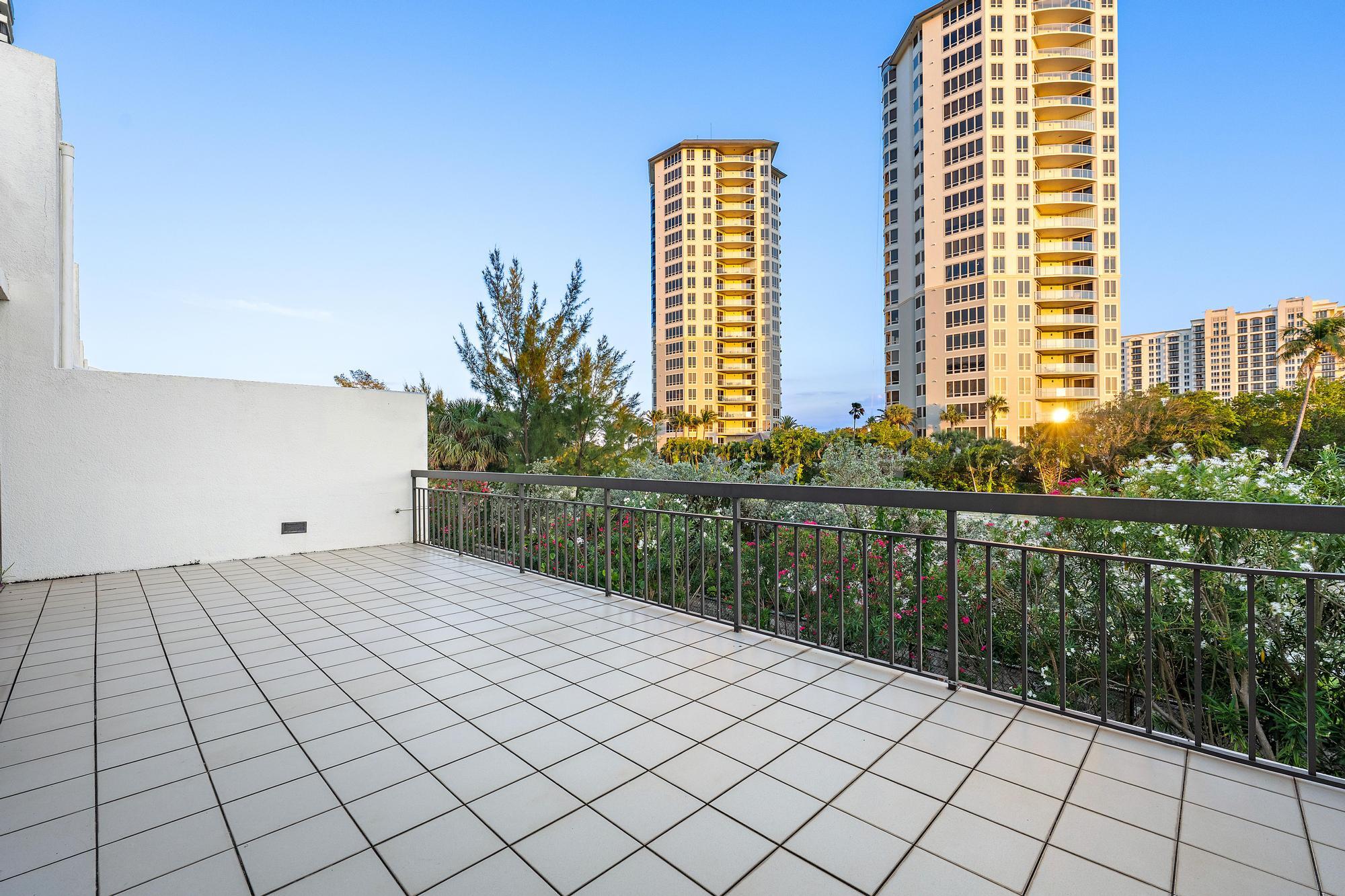 3970 North Ocean Drive, Unit 6 Singer Island, FL 33404 - Photo 34 of 55 Patio
