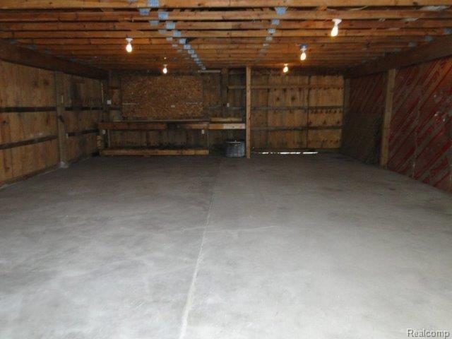 5439 Lippincott Road Lapeer, MI 48446 - Photo 34 of 35 Garage - Pole Barn