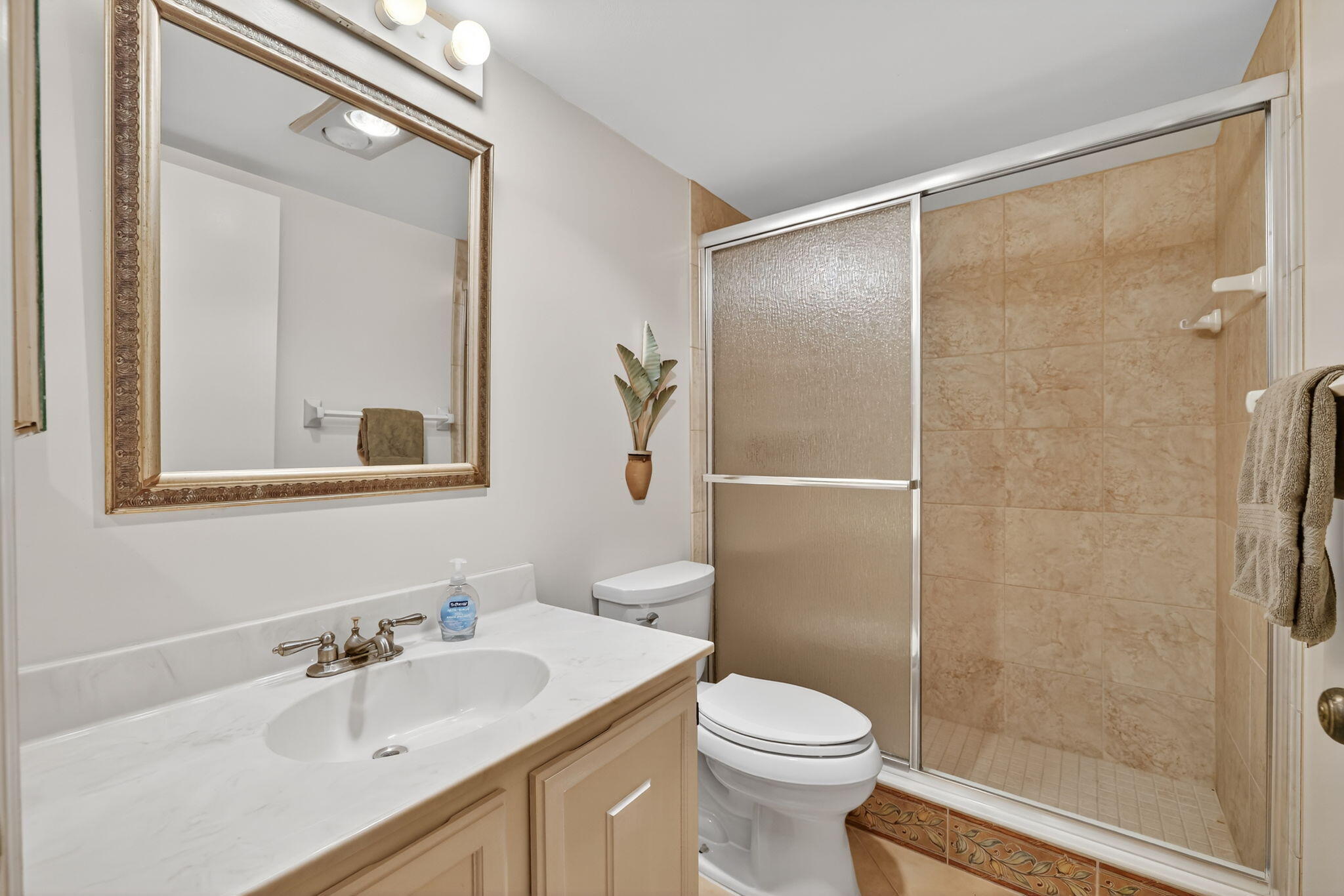 2400 South Ocean Drive, Unit 6445 Fort Pierce, FL 34949 - Photo 33 of 80 GUEST BATHROOM