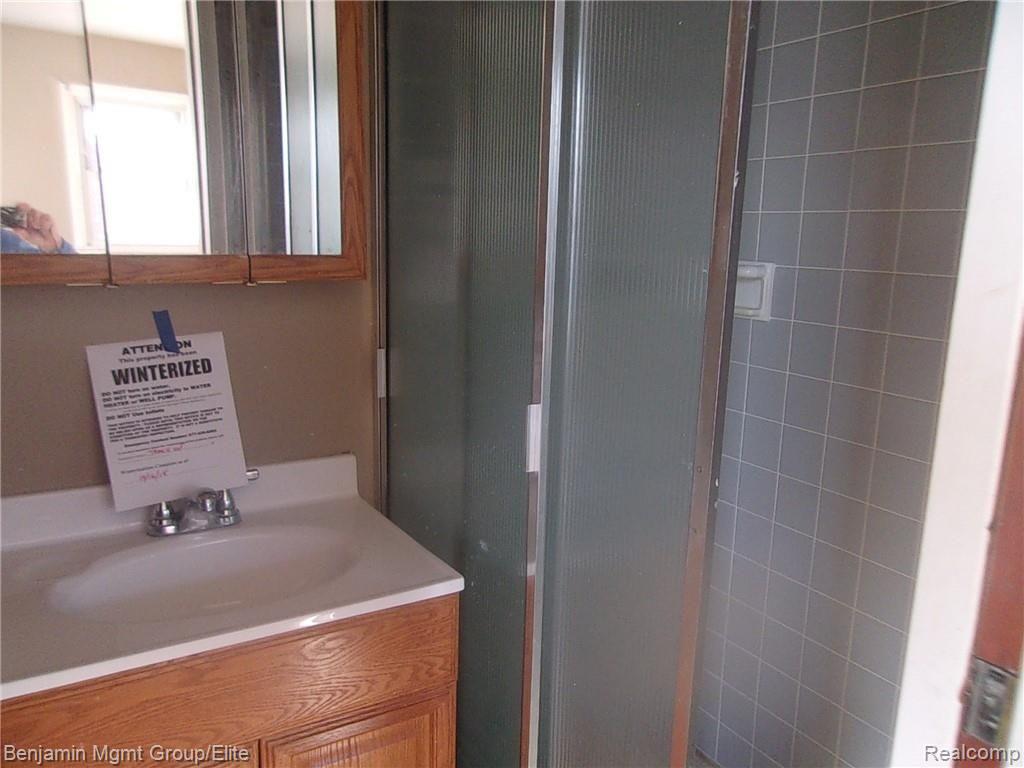 17806 Winsome Road Fraser, MI 48026 - Photo 9 of 12 177_3872.JPG