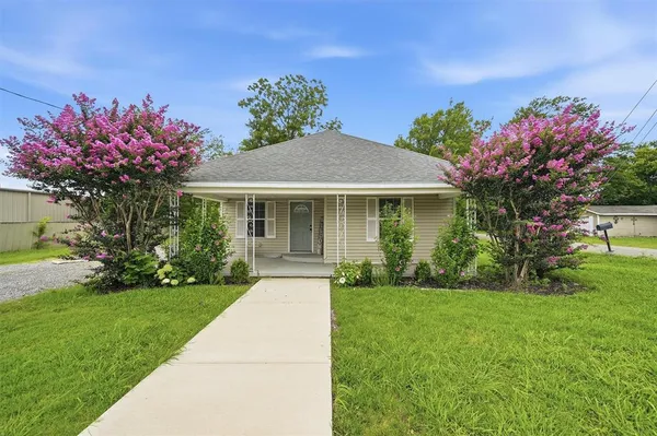 $185,000 | 111 Britton Street, Tom Bean, TX 75491