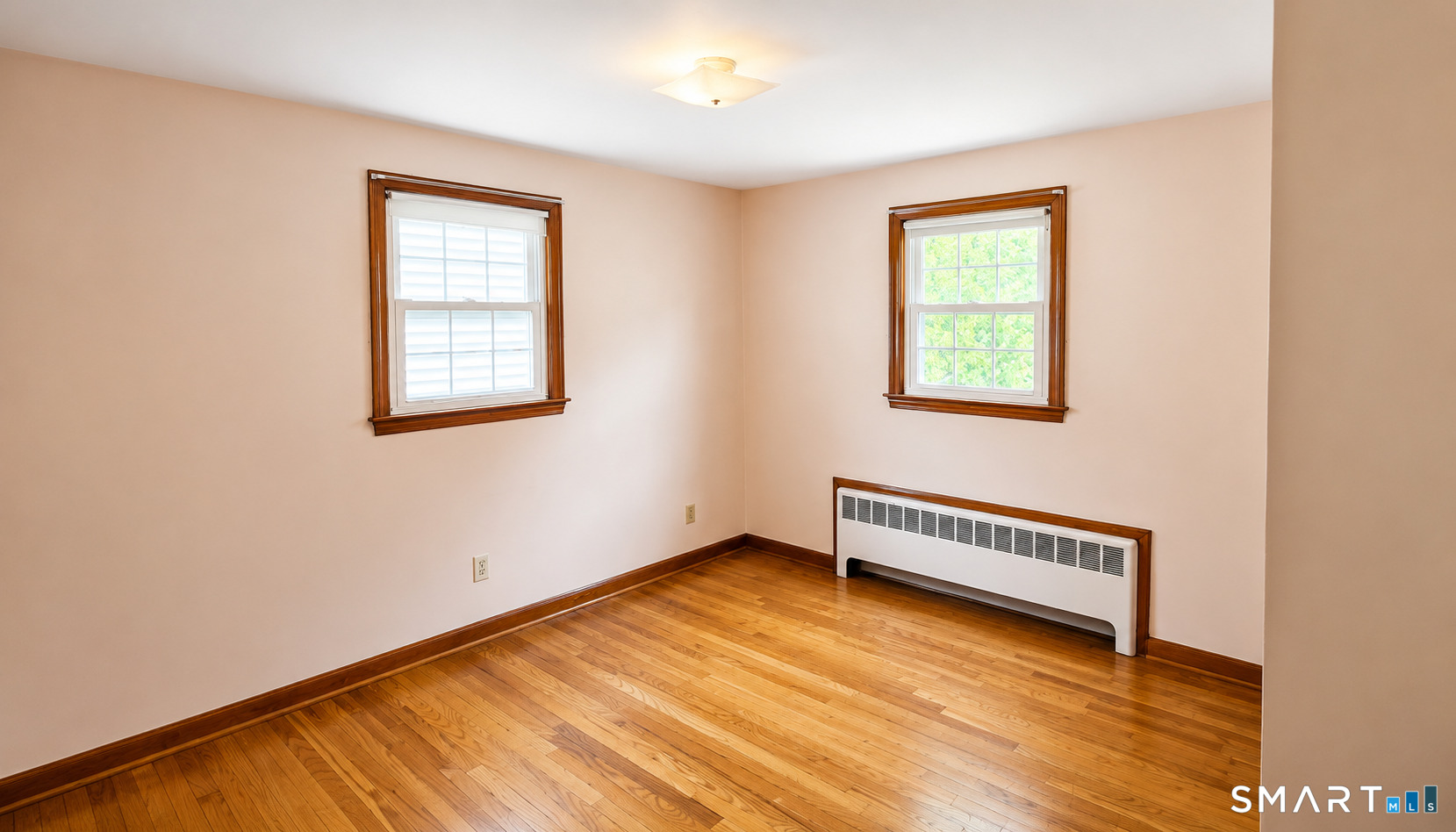 35 Lorraine Road Wethersfield, CT 06109 - Photo 5 of 17