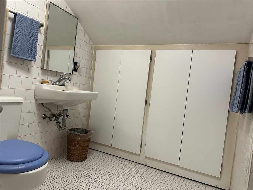 590 Ten Rod Road Exeter, RI 02822 - Photo 12 of 28