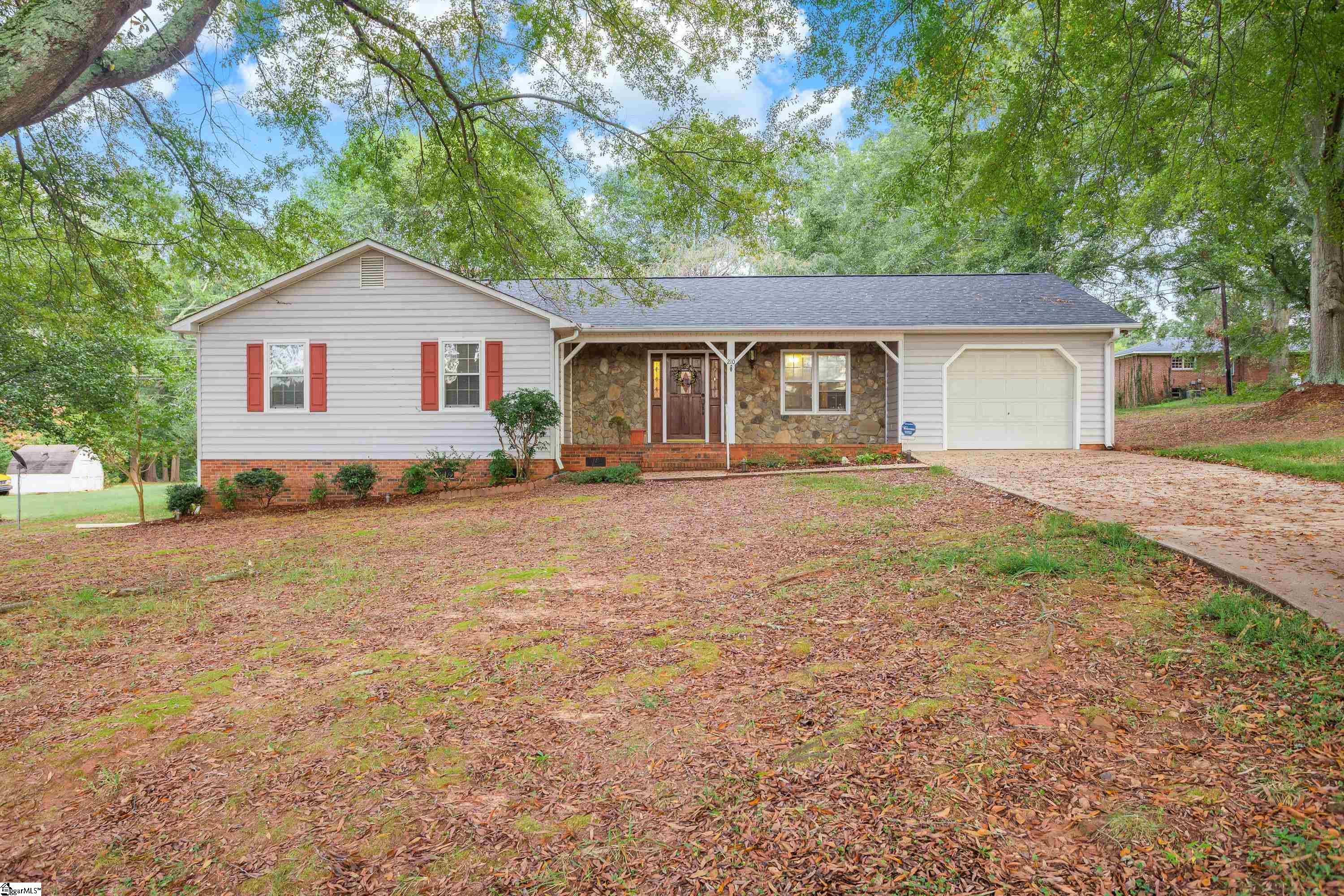 210 Golightly Street Inman, SC 29349 - Photo 1 of 36