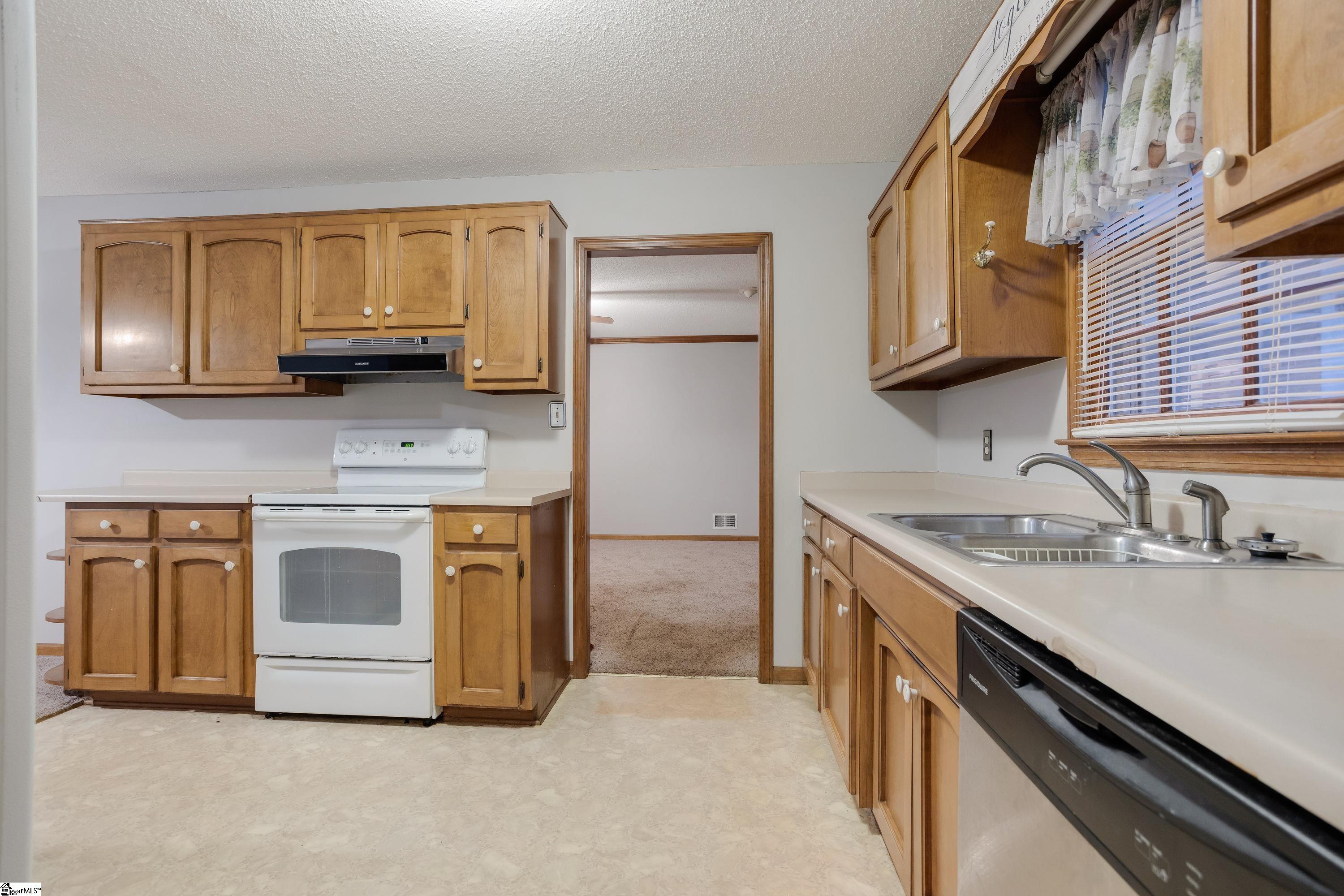 210 Golightly Street Inman, SC 29349 - Photo 13 of 36