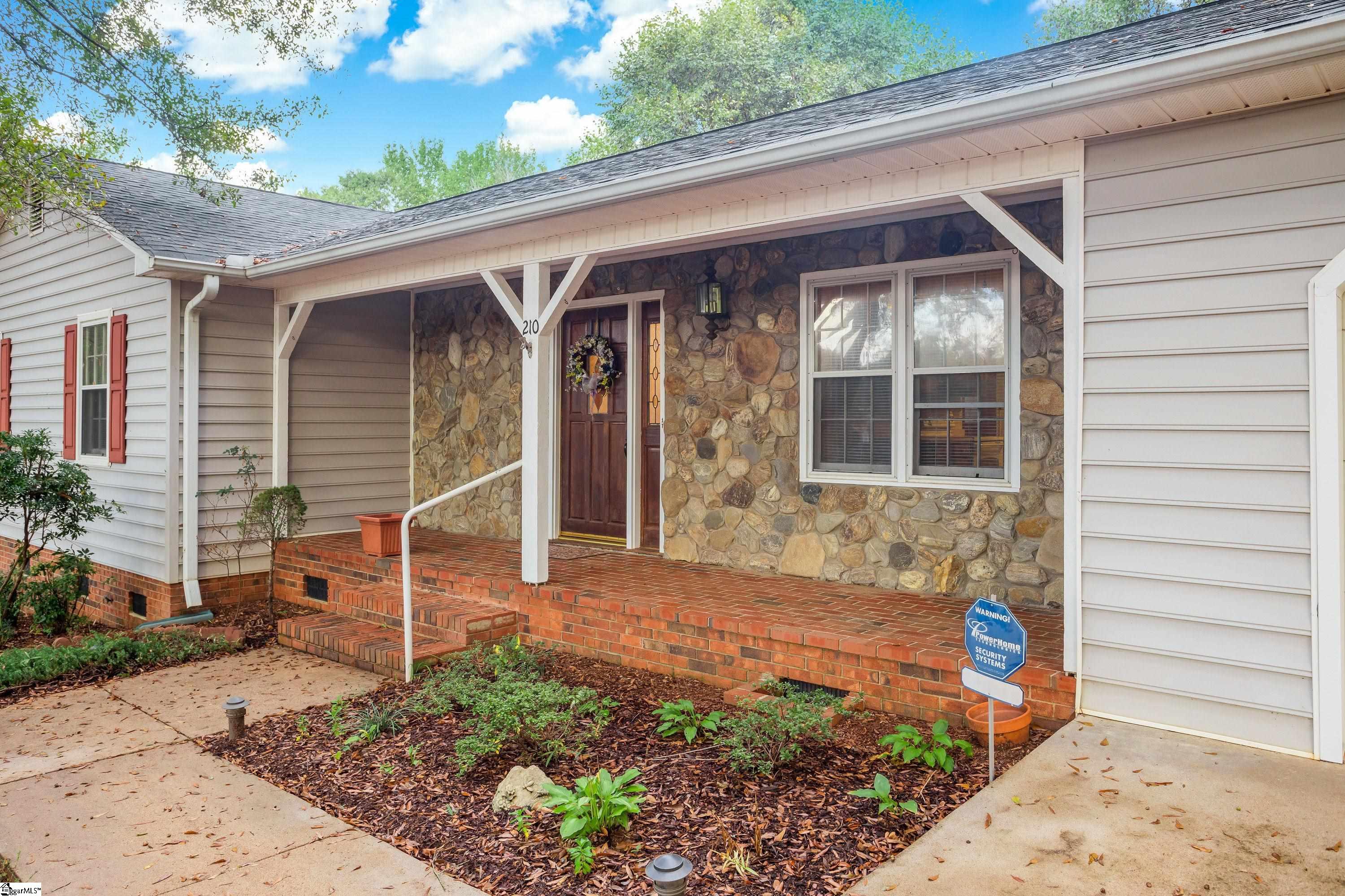 210 Golightly Street Inman, SC 29349 - Photo 4 of 36
