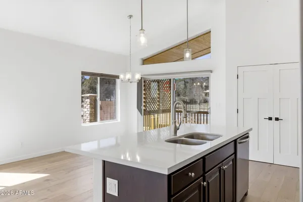 $409,500 | 1991 North N Lake, Lakeside, AZ 85929