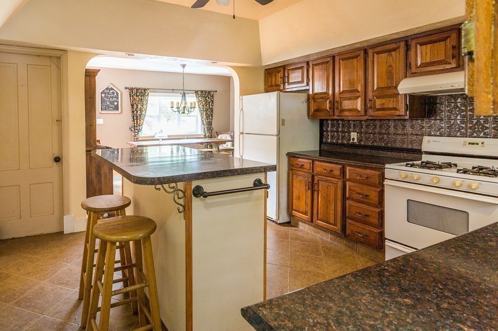 51 E Road Warren, MA 01083 - Photo 5 of 29 Gallery Image 5