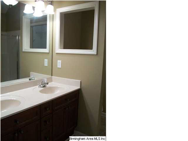 581 Cahaba Manor Drive Pelham, AL 35124 - Photo 15 of 25