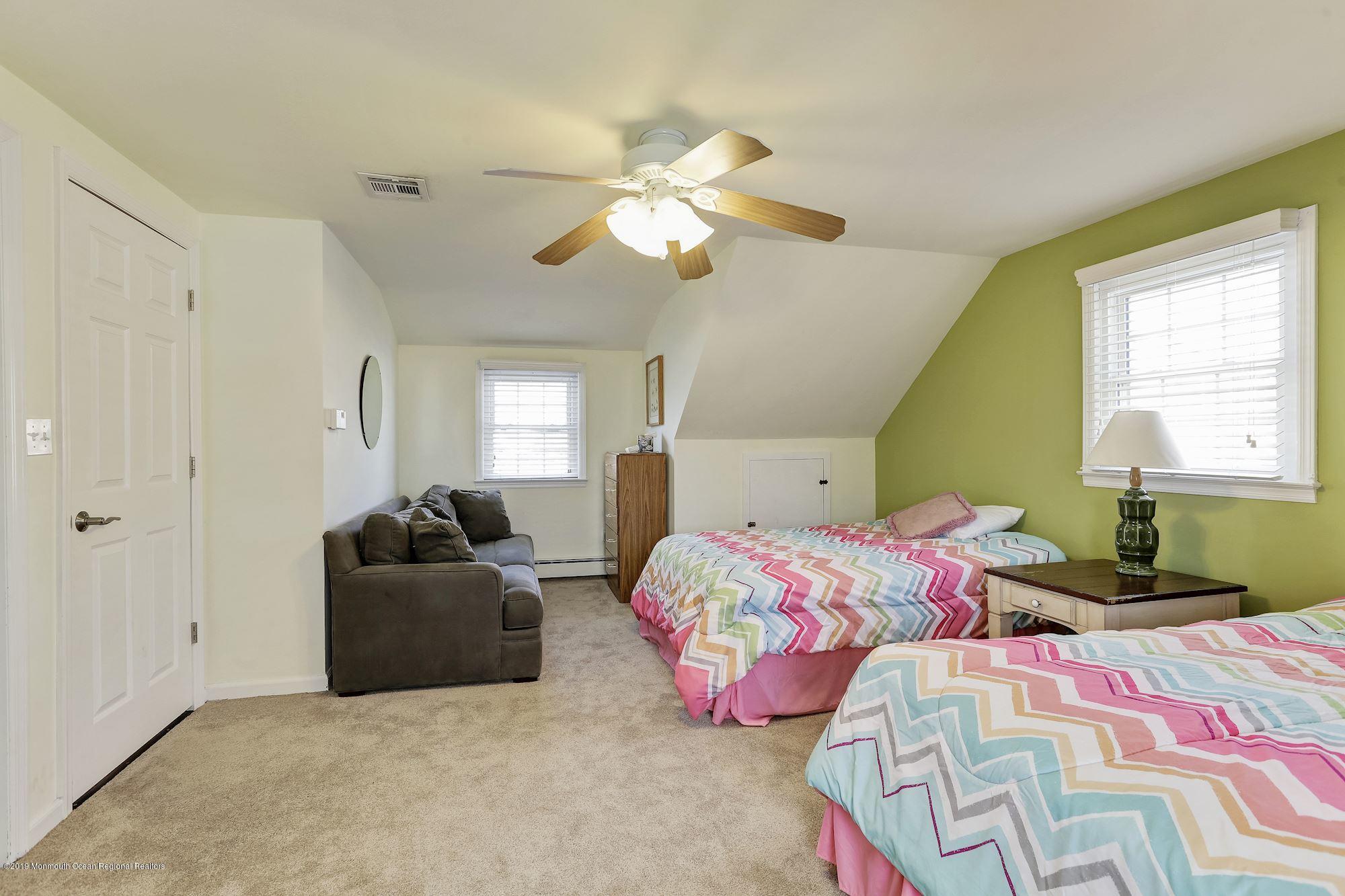 200 Heron Road Lavallette, NJ 08735 - Photo 17 of 23 040_200_Heron_Rd_253396_403281