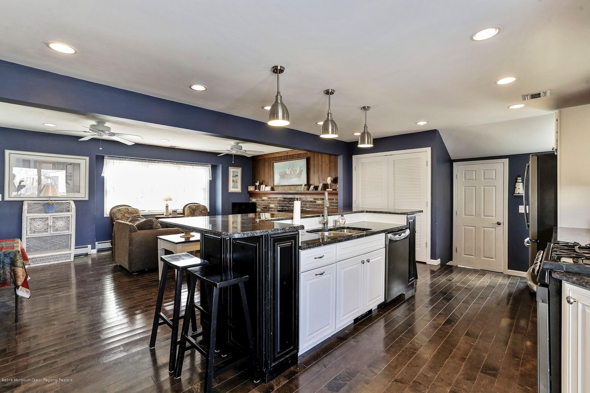 200 Heron Road Lavallette, NJ 08735 - Photo 7 of 23 021_200_Heron_Rd_253396_403281