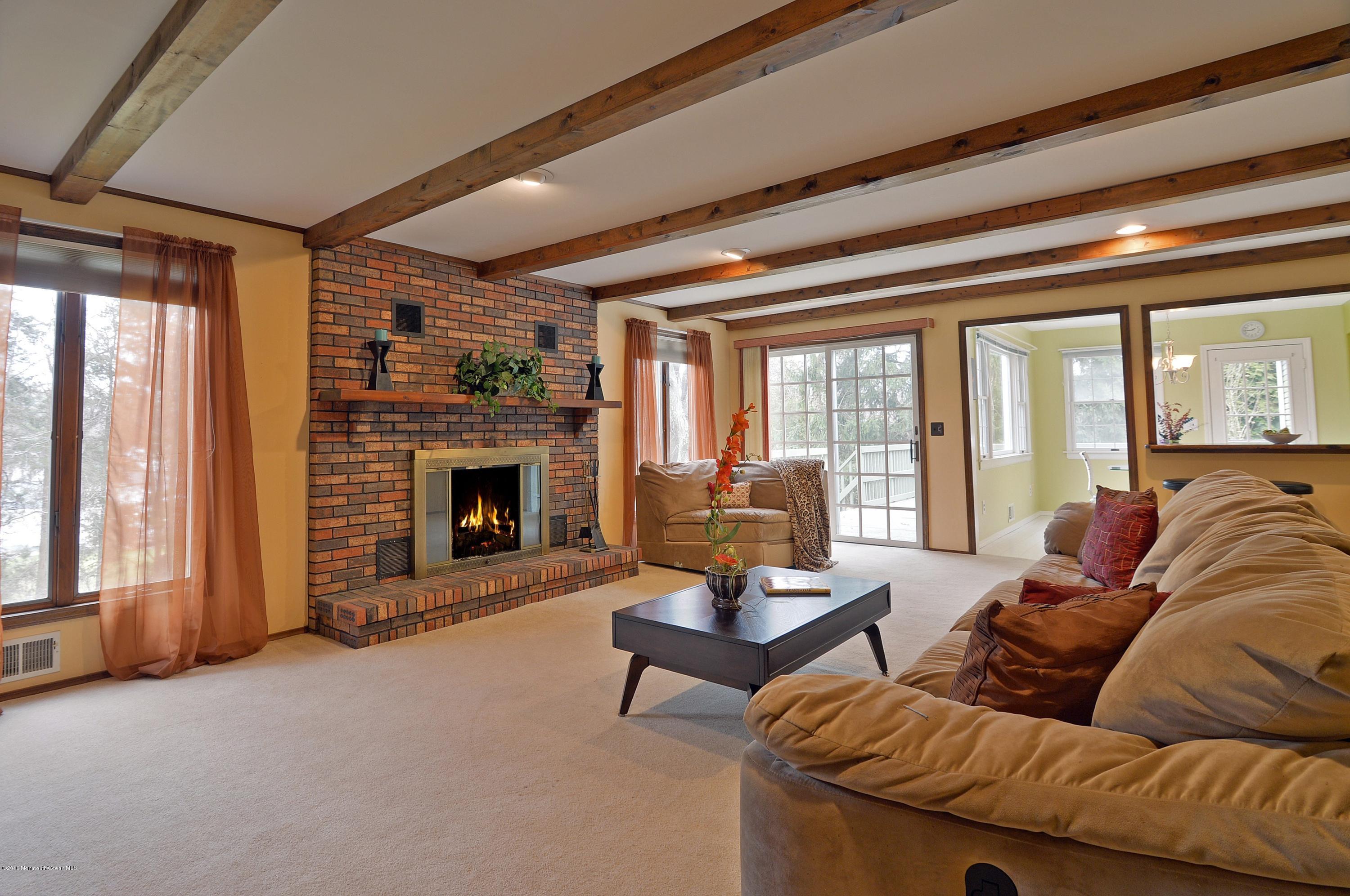 18 Chestnut Ridge Road Holmdel, NJ 07733 - Photo 14 of 24 Family Room