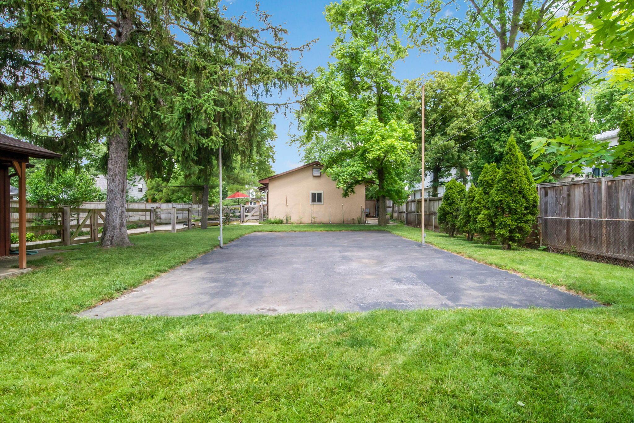 2439 Middlesex Road Columbus, OH 43220 - Photo 57 of 61 59-web-or-mls-DSC04908
