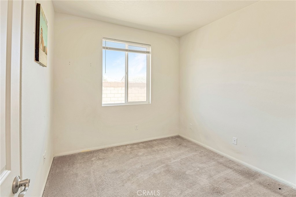 13266 Trail Ridge Way Victorville, CA 92395 - Photo 17 of 22