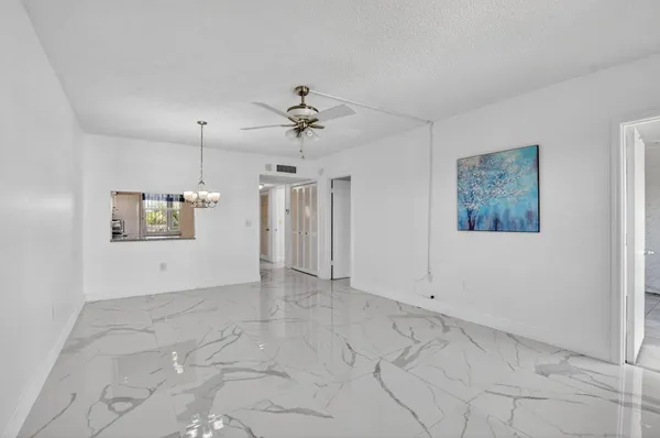$129,900 | 9872 Marina Boulevard, Unit 1433, Boca Raton, FL 33428