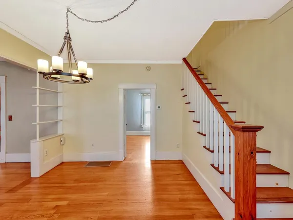 $160,000 | 319 South Pine Street, Newton, KS 67114