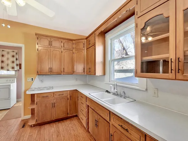 $160,000 | 319 South Pine Street, Newton, KS 67114