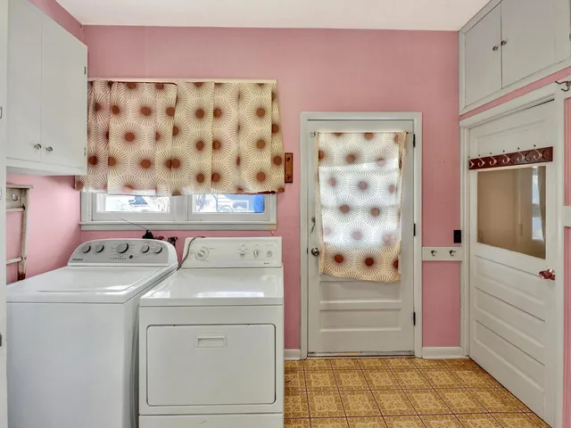 $160,000 | 319 South Pine Street, Newton, KS 67114