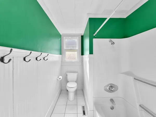 $160,000 | 319 South Pine Street, Newton, KS 67114