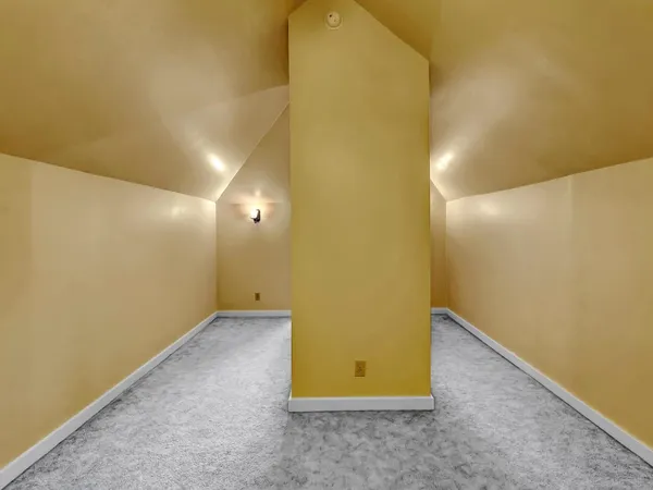 $160,000 | 319 South Pine Street, Newton, KS 67114