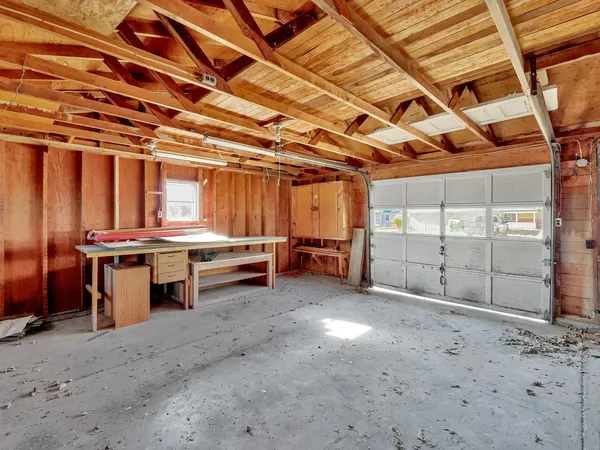 $160,000 | 319 South Pine Street, Newton, KS 67114