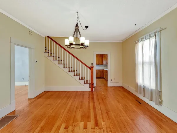 $160,000 | 319 South Pine Street, Newton, KS 67114