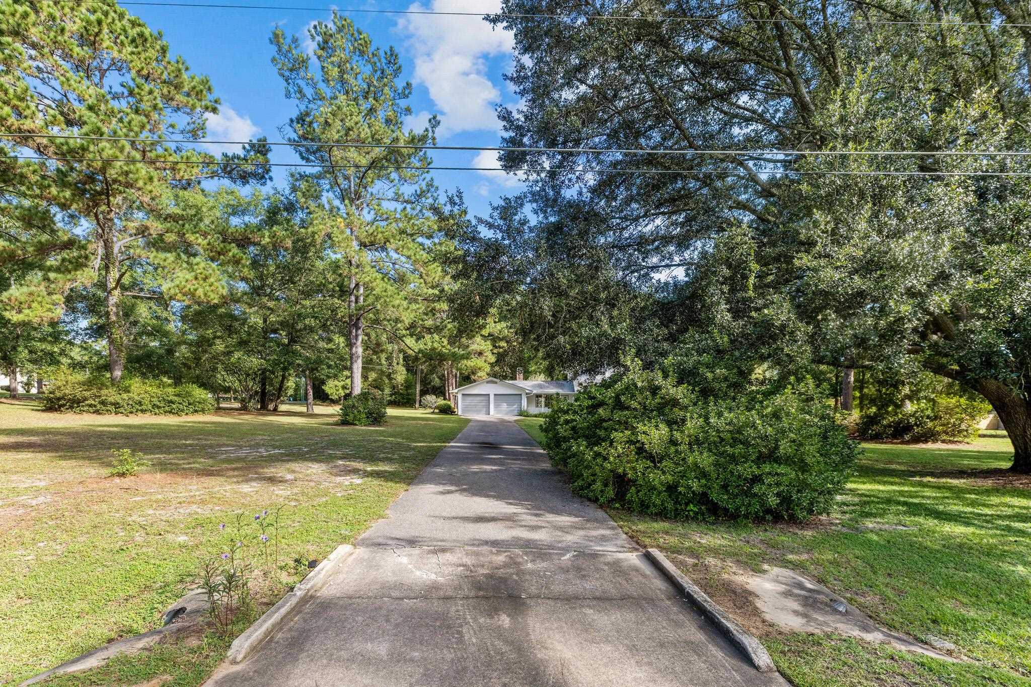 5076 Valley Farm Road Tallahassee, FL 32303 - Photo 6 of 58 Gallery Image 6