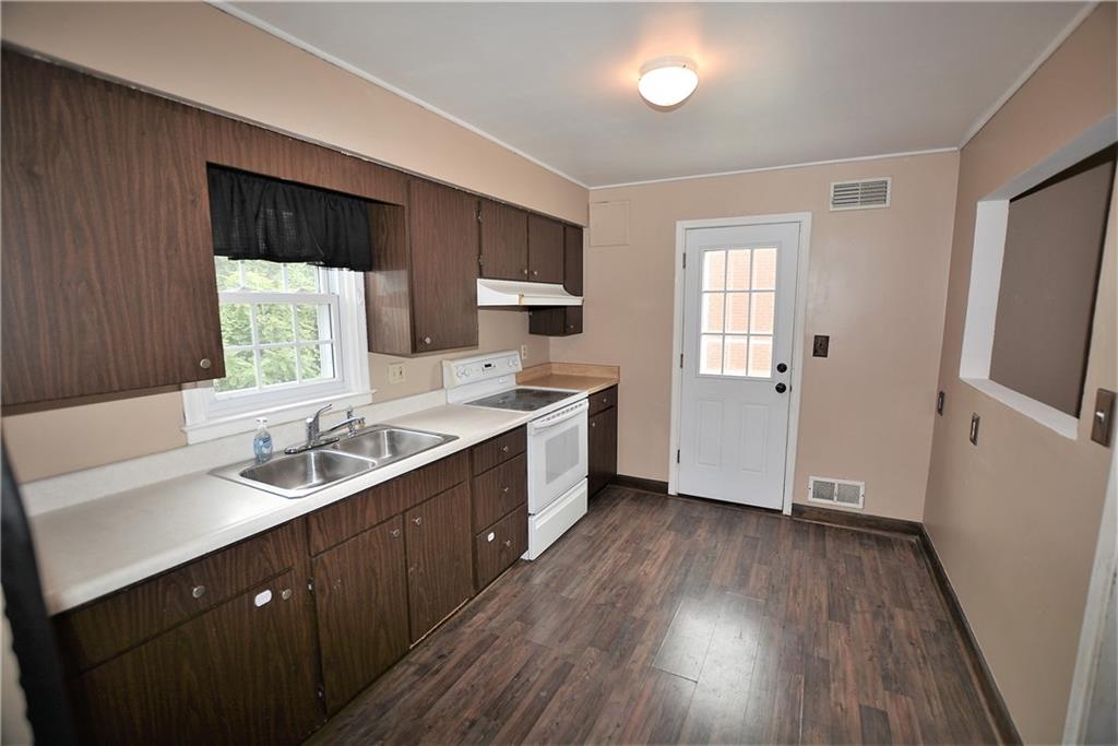 315 Hoffman Road Pittsburgh, PA 15212 - Photo 8 of 24 Gallery Image 8